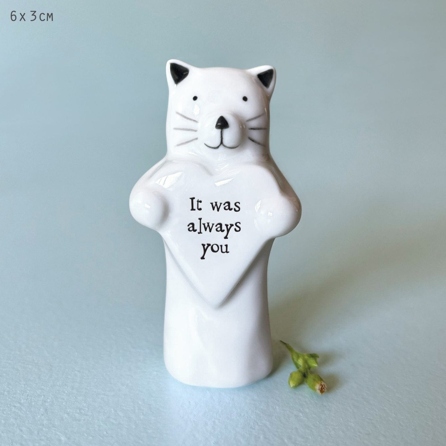 East of India Homewares East of India Porcelain Heart Animal Cat