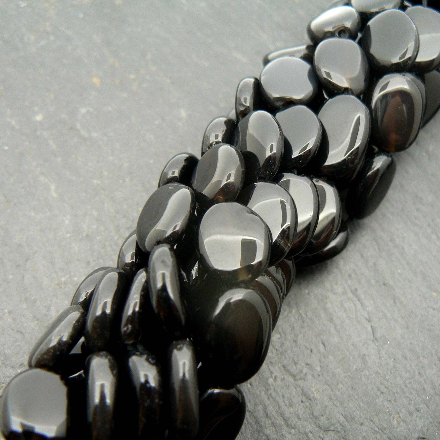 precious sparkle Black Onyx Plain Oval Beads 15" Strand