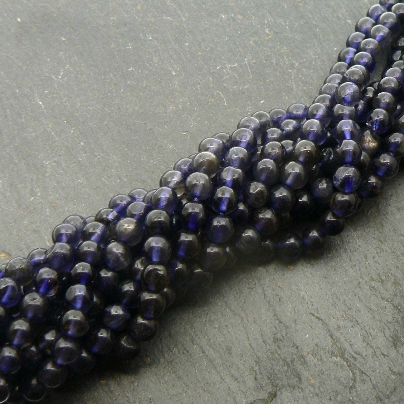 precious sparkle Iolite 4mm Round Beads 15