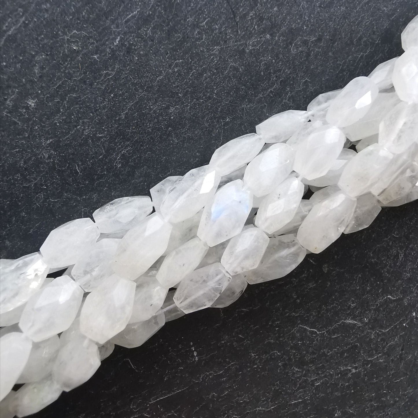 precious sparkle Rainbow Moonstone Faceted Oval Beads 15
