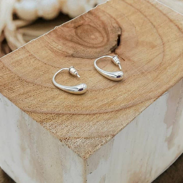 Minimalist Silver Teardrop Earrings