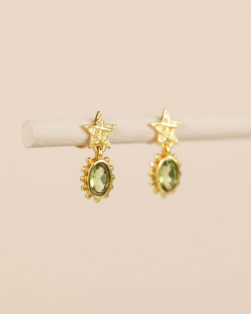 muja juma Crux Peridot Stud Earring