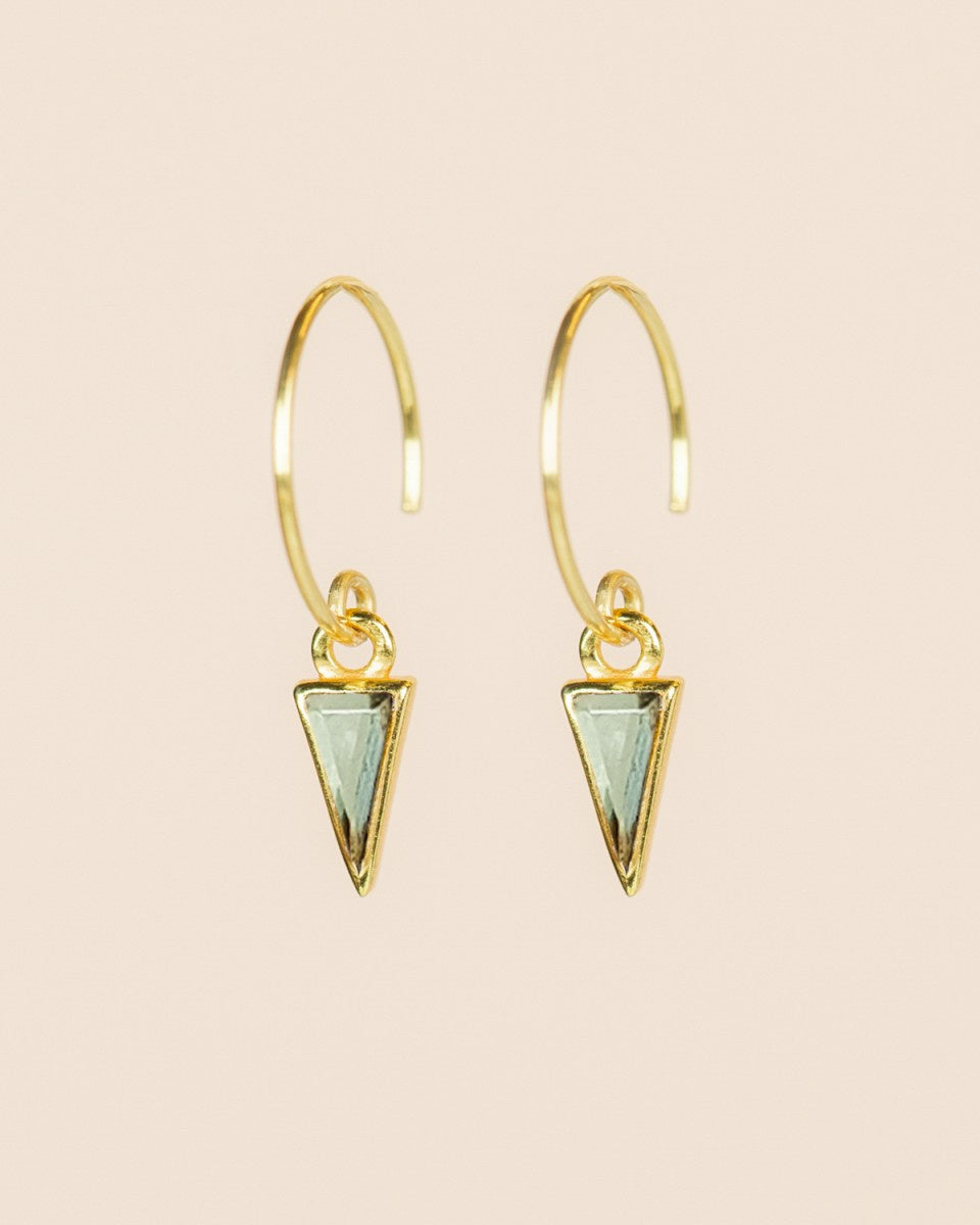 muja juma Sahar Peridot Triangle Earrings