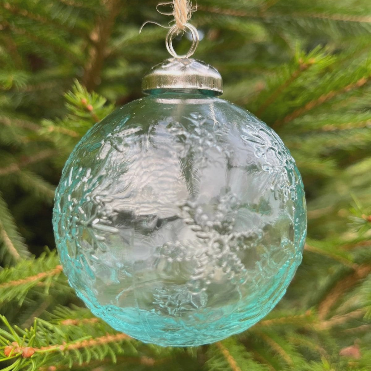Jarapa Glass Snowflake Bauble Natural