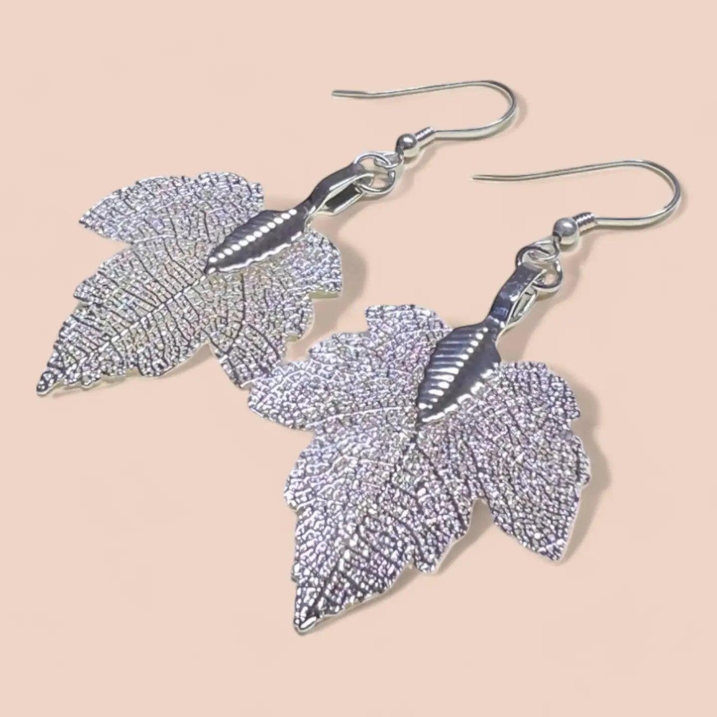 Silver Oak Leaf Filigree Earrings - Precious Sparkle