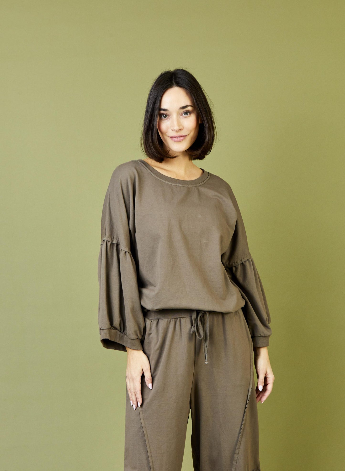 Suzy D London Bo Bubble Sleeve Sweatshirt Drawstring Hem Dark Taupe