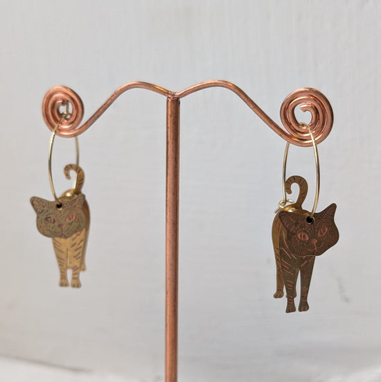 Atelier Piou Piou Jewellery Cat Hanging 3D Earrings Gold