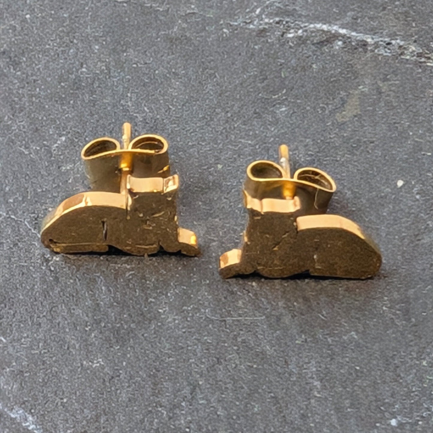 Atelier Piou Piou Jewellery Lying Down Cat Stud Earrings