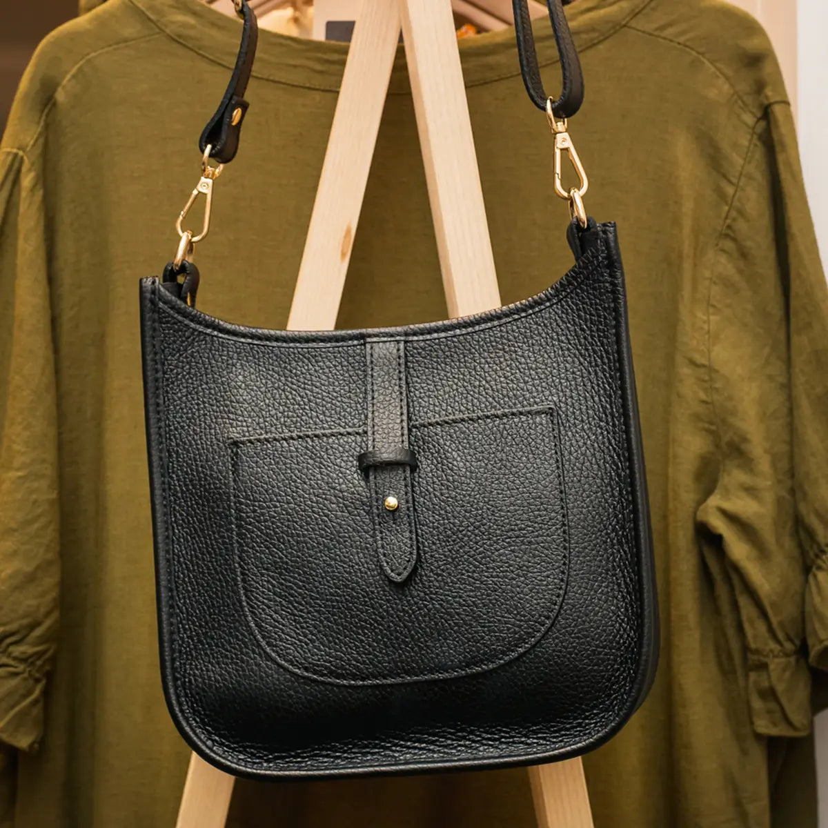 Cherry Paris Sienna Bag Black