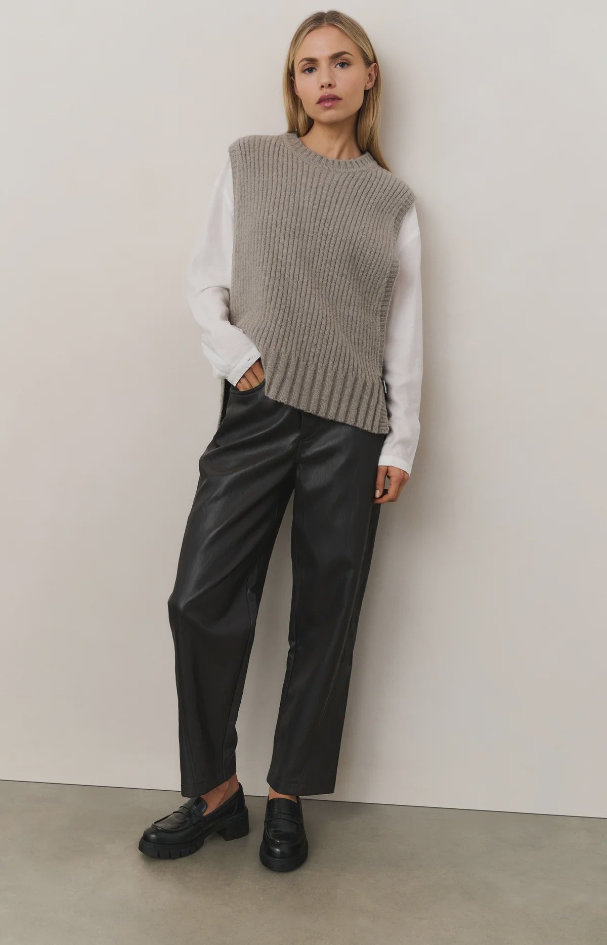 YAYA Faux Leather Trousers Anthracite Brown