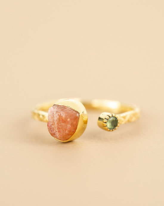 muja juma Mazarine Ring Rough Peach Moonstone - Precious Sparkle