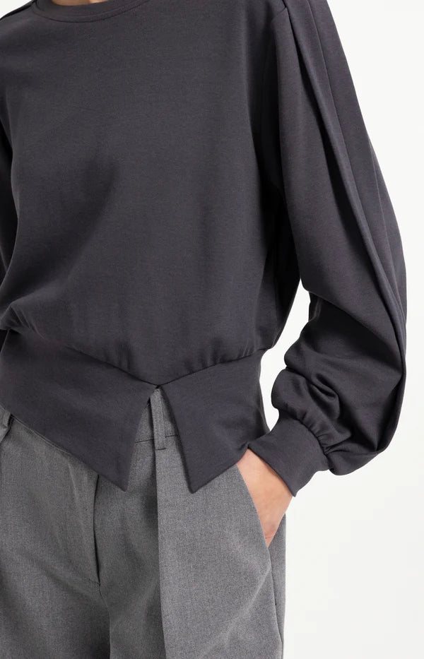 Yaya Lightweight Sweater Waistband & Folded Detail