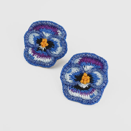 My Doris Jewellery My Doris Blue Pansy Beaded Studs