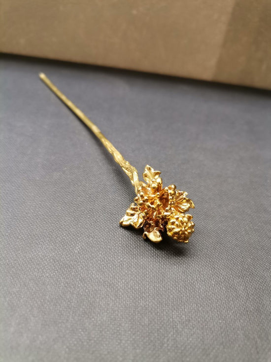 Gold Chrysanthemum Hair Pin