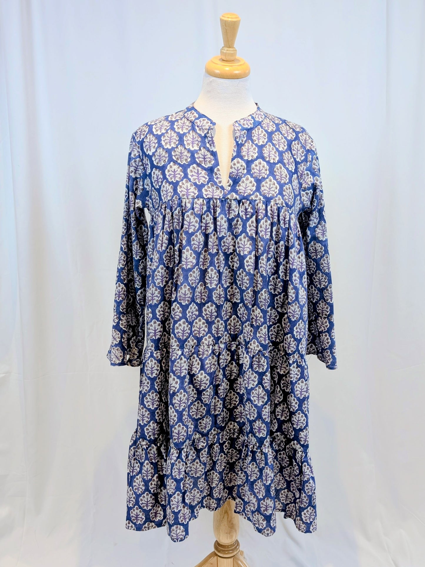 Twinflower Sofia Dress in Navy Repeat