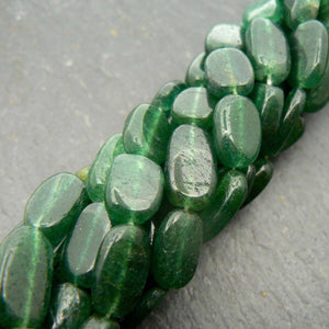 precious sparkle Green Aventurine Plain Oval Beads 15" Strand